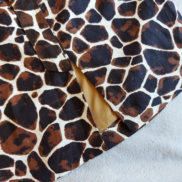 *HOST PICK* Calvin Klein Giraffe Print Linen Skirt - Picture 9 of 10